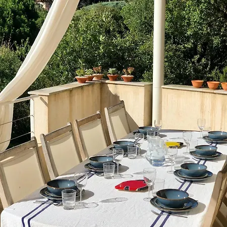 In With Sea Views, Cleaning Included *