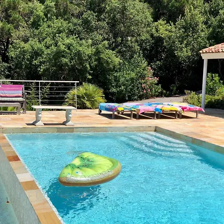 In With Sea Views, Cleaning Included Villa